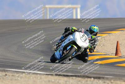 media/Oct-29-2022-CVMA (Sat) [[14c0aa3b66]]/Race 4 500 Supersport-350 Supersport/